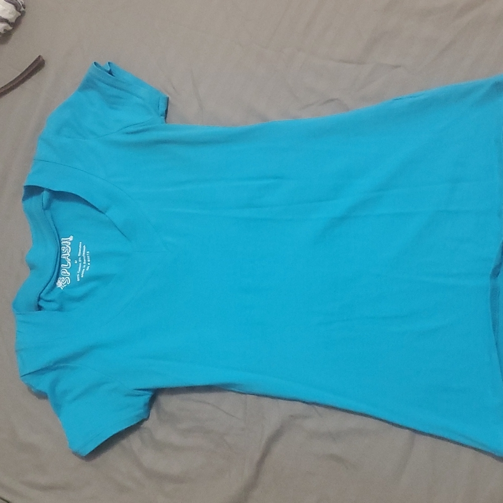 Tops - Picture 3 of 4